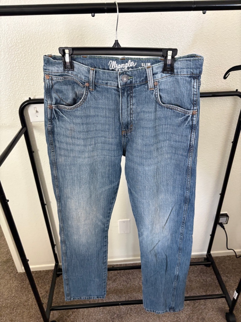 Wrangler Men’s Slim Jeans in Light Blue 34x34